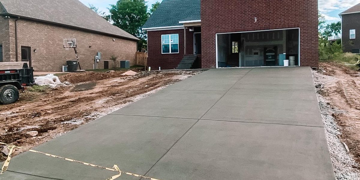 concrete driveway installer